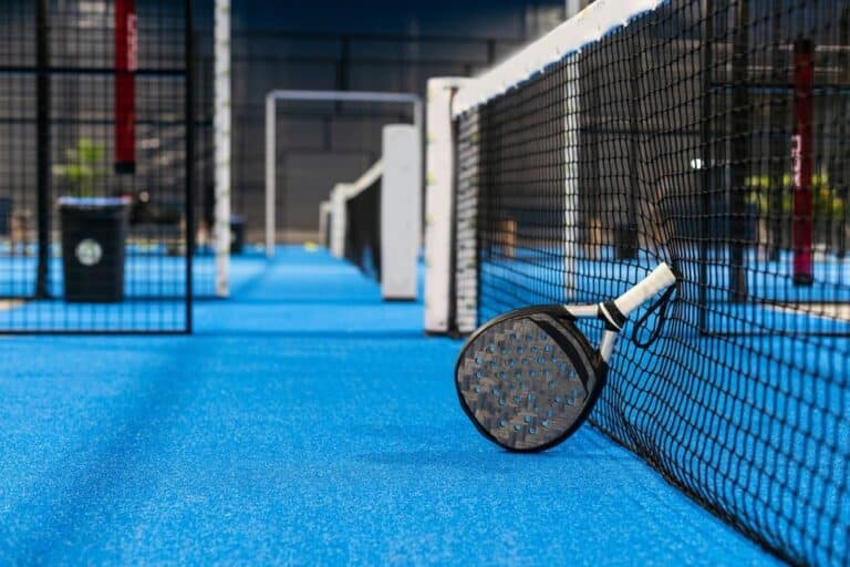 Read more about the article انشاء ملاعب بادل  – ماهي تكلفة انشاء ملعب بادل تنس