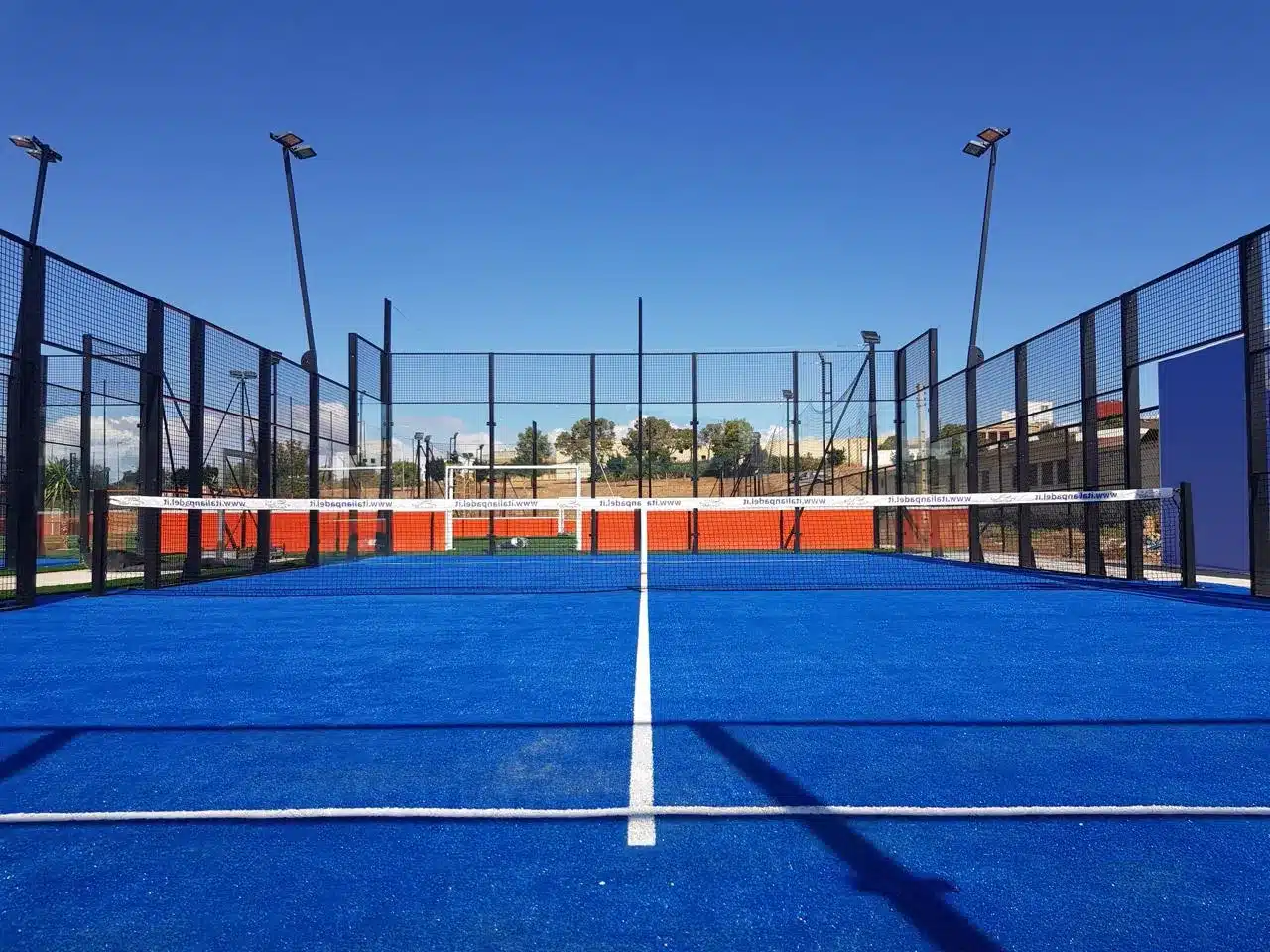 معايير شركات انشاء ملاعب بادل 