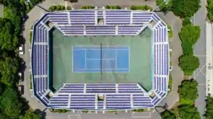 الفرق بين ارضيات الترتان والخرسانة في الملاعب