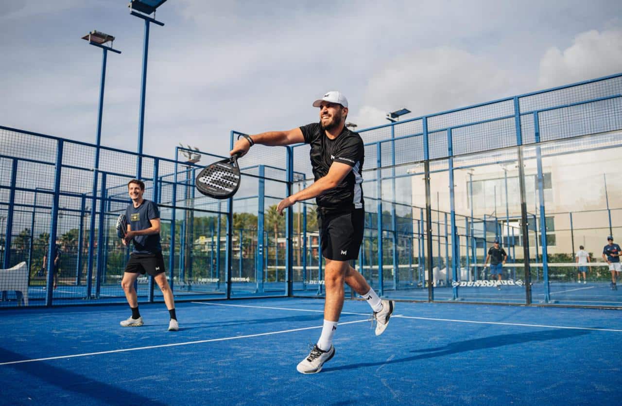 اﻻﺳﺘﺜﻤﺎر ﻓﻲ ﻣﻼﻋﺐ اﻟﺒﺎدل