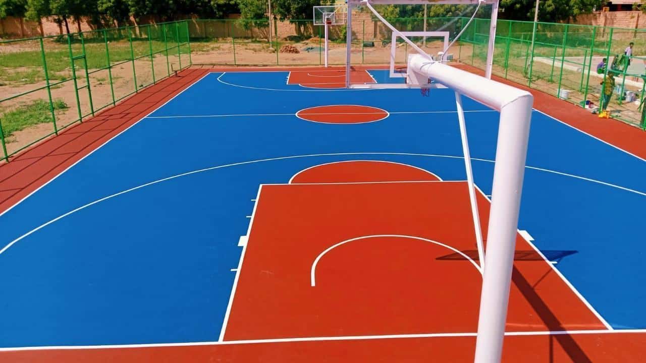 شركات ملاعب اكريليك