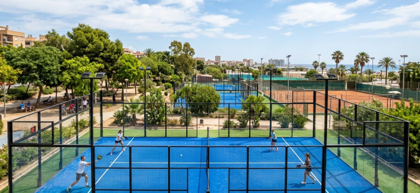 شركات انشاء ملاعب بادل